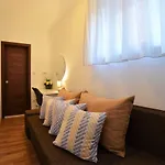 Kolombo Lux Apartamento *